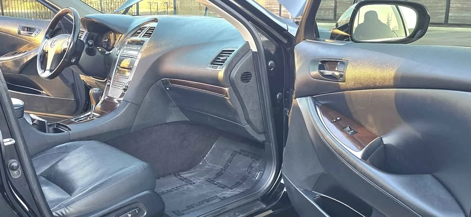 2011 Lexus ES 5th Gen - Image 12 of 19