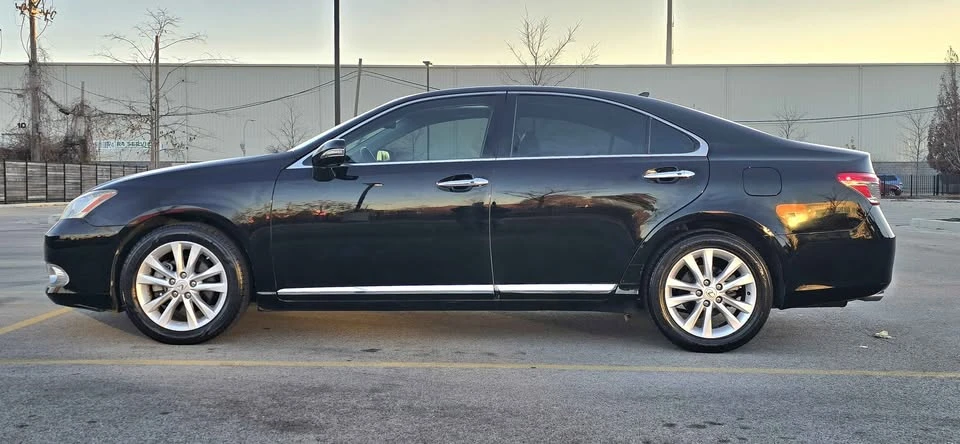 2011 Lexus ES 5th Gen - Image 6 of 19