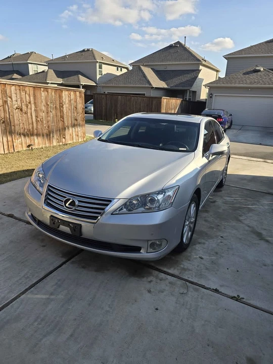 2011 Lexus ES 5th Gen - Image 7 of 8