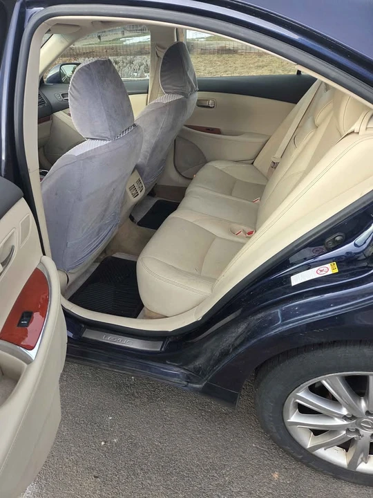 2011 Lexus ES 4th Gen - Image 6 of 8