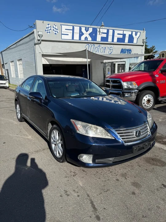 2011 Lexus ES 4th Gen - Image 3 of 8