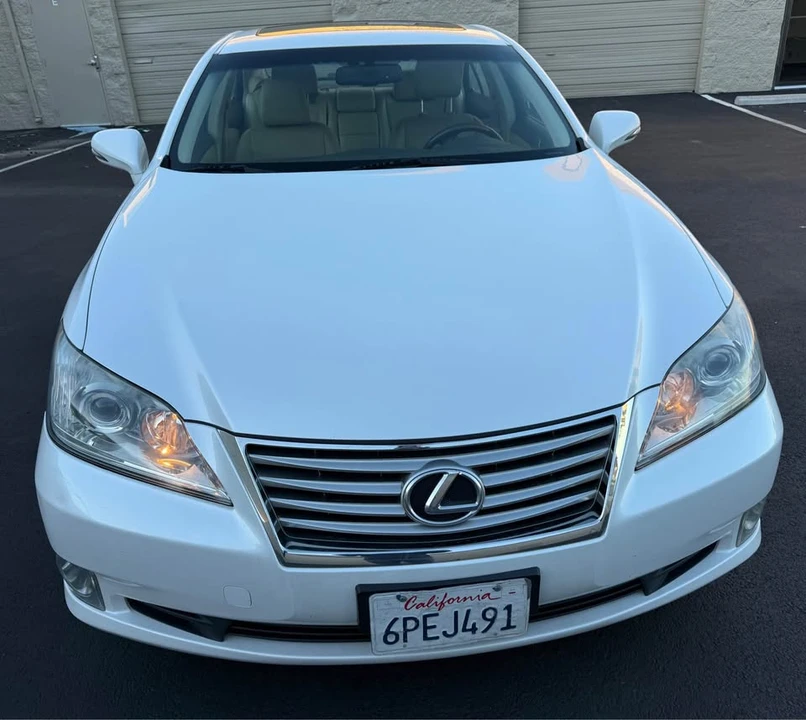 2011 Lexus ES 5th Gen - Image 6 of 17
