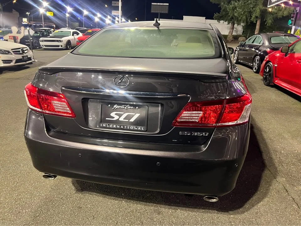 2011 Lexus ES 5th Gen - Image 5 of 16