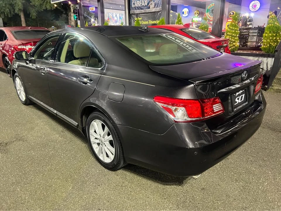 2011 Lexus ES 5th Gen - Image 6 of 16