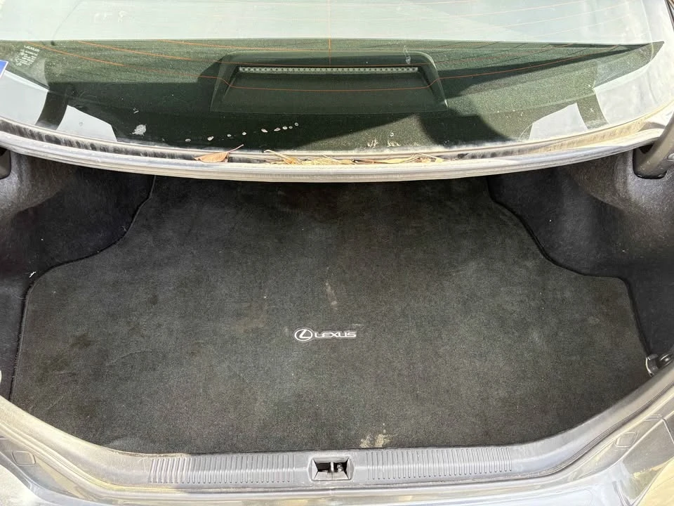 2011 Lexus ES 5th Gen - Image 6 of 11