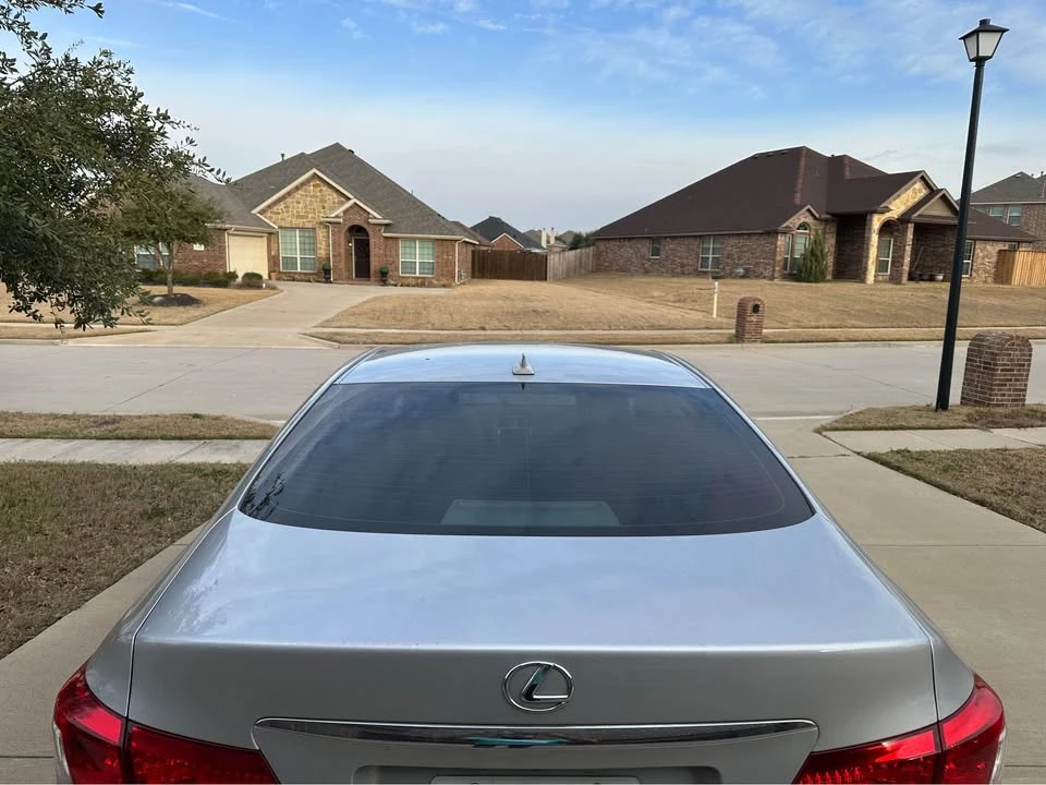 2011 Lexus ES 4th Gen - Image 5 of 8