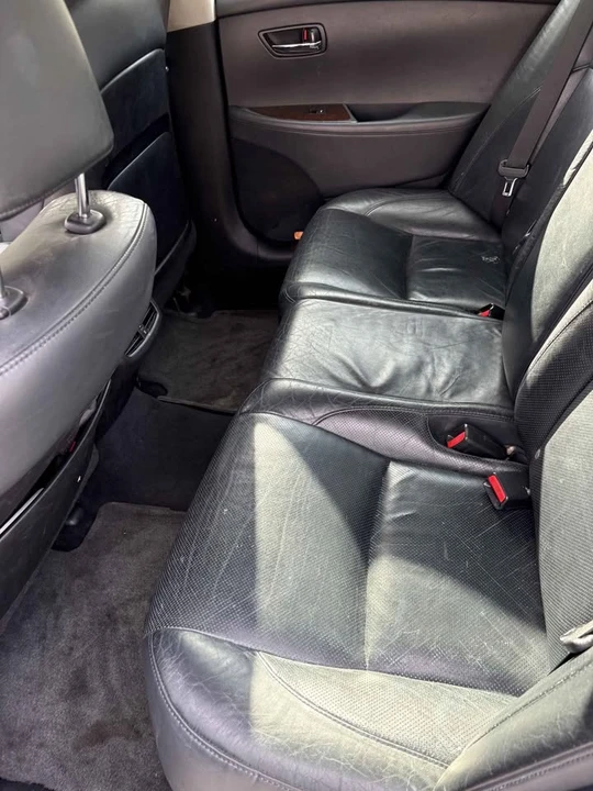 2011 Lexus ES 5th Gen - Image 8 of 11