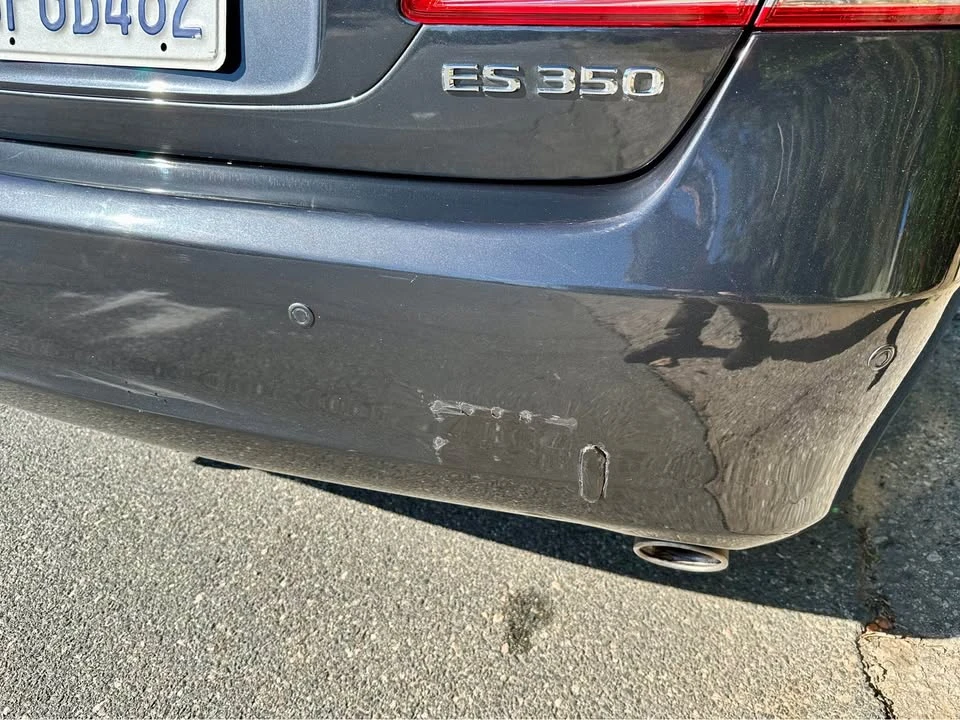 2011 Lexus ES 5th Gen - Image 8 of 18