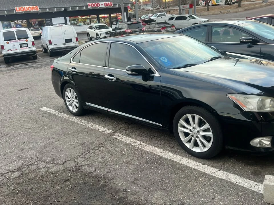 2011 Lexus ES 5th Gen - Image 2 of 14