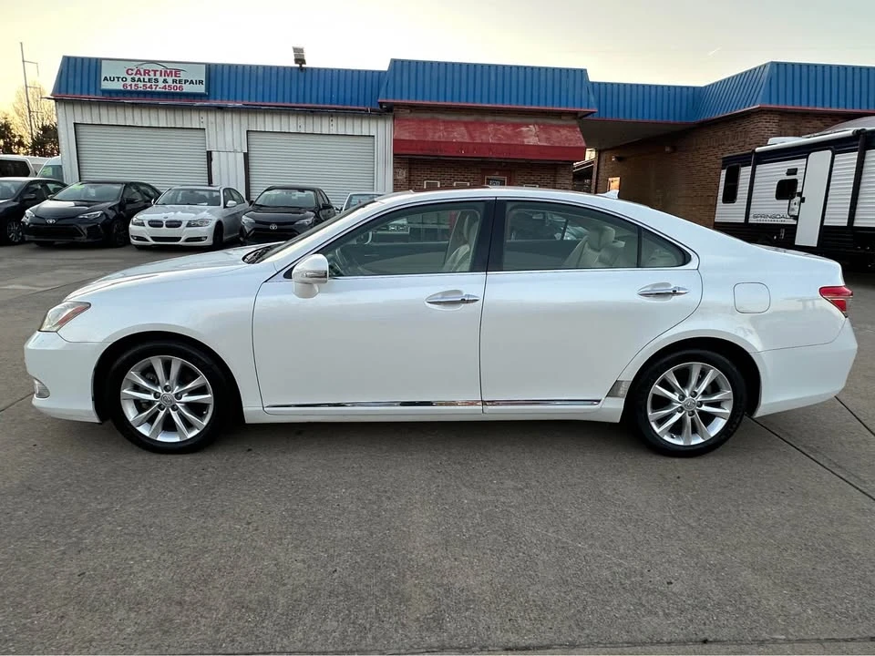 2011 Lexus ES 5th Gen - Image 4 of 19