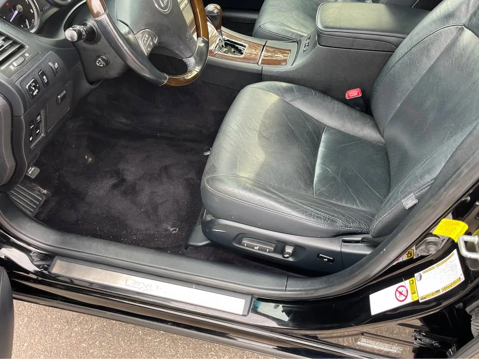 2011 Lexus ES 5th Gen - Image 11 of 16
