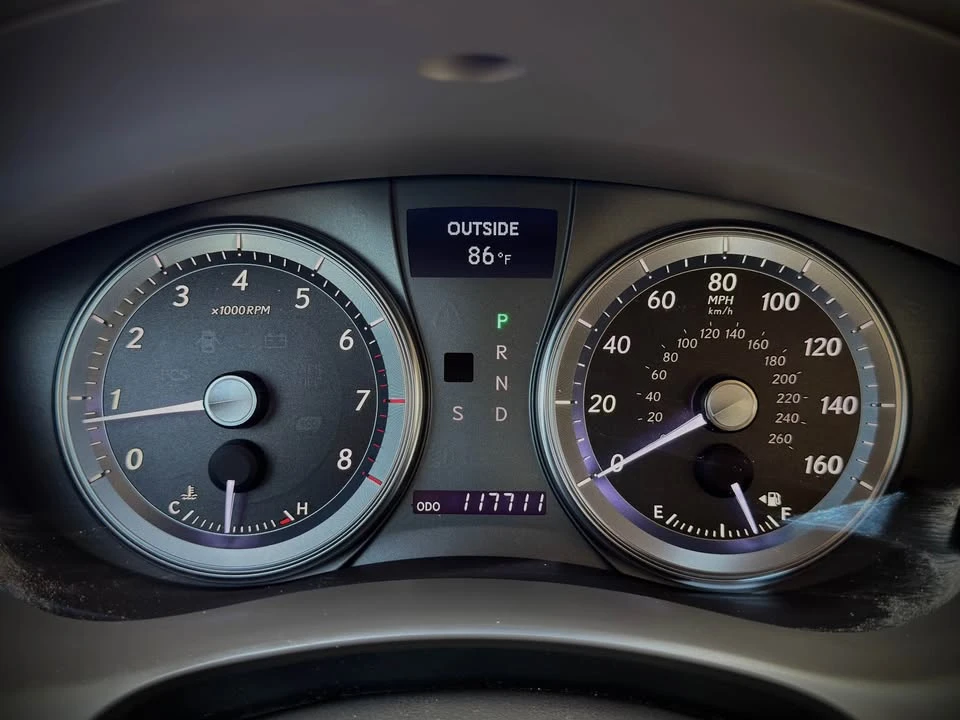 2011 Lexus ES 5th Gen - Image 10 of 18
