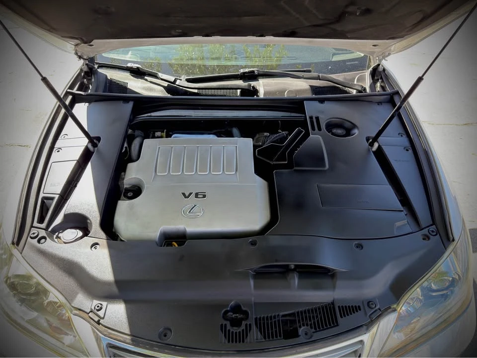 2011 Lexus ES 5th Gen - Image 3 of 18