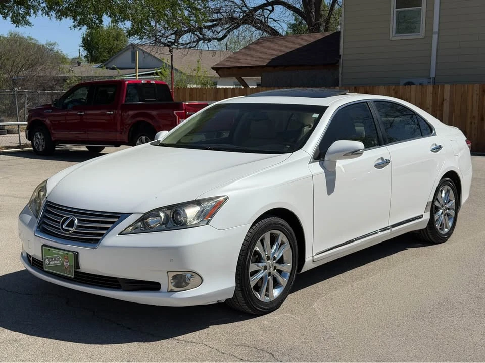 2011 Lexus ES 5th Gen - Image 17 of 18