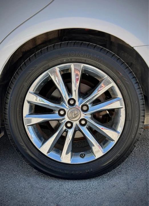 2011 Lexus ES 5th Gen - Image 4 of 18