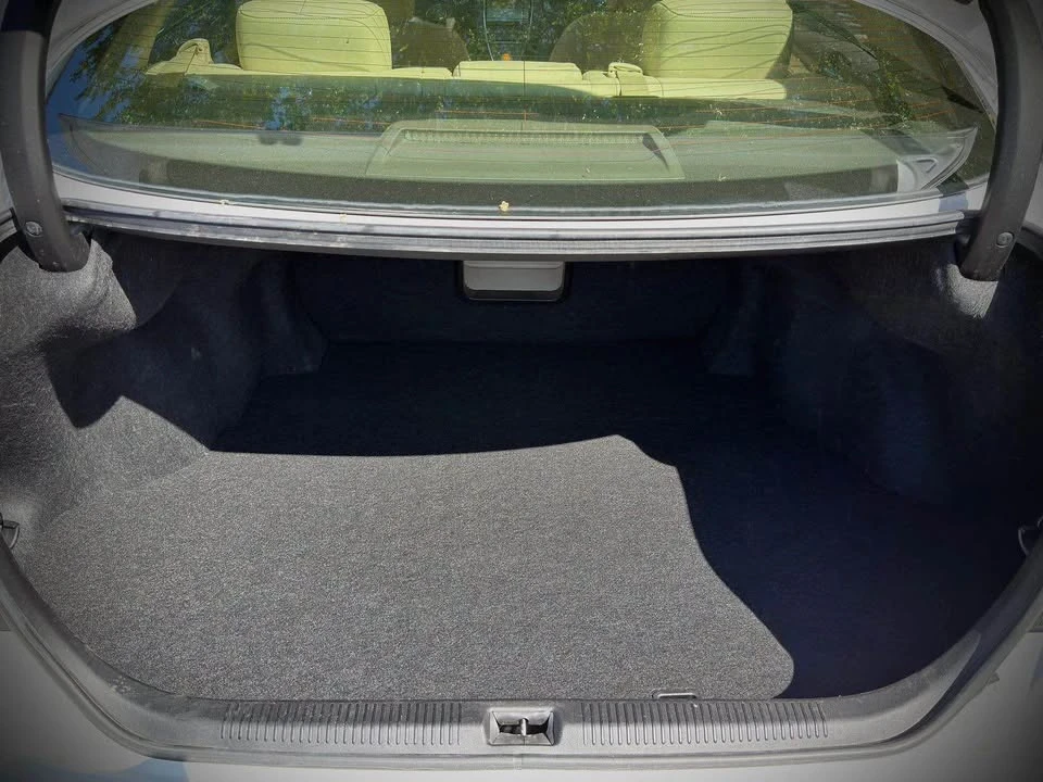 2011 Lexus ES 5th Gen - Image 18 of 18