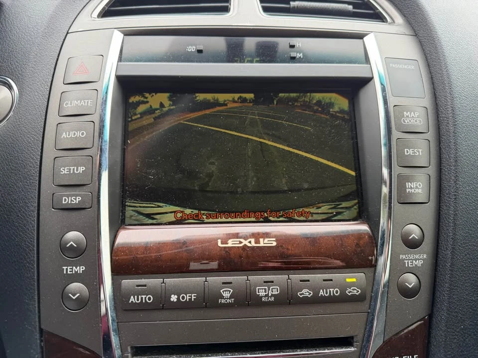 2011 Lexus ES 5th Gen - Image 10 of 14