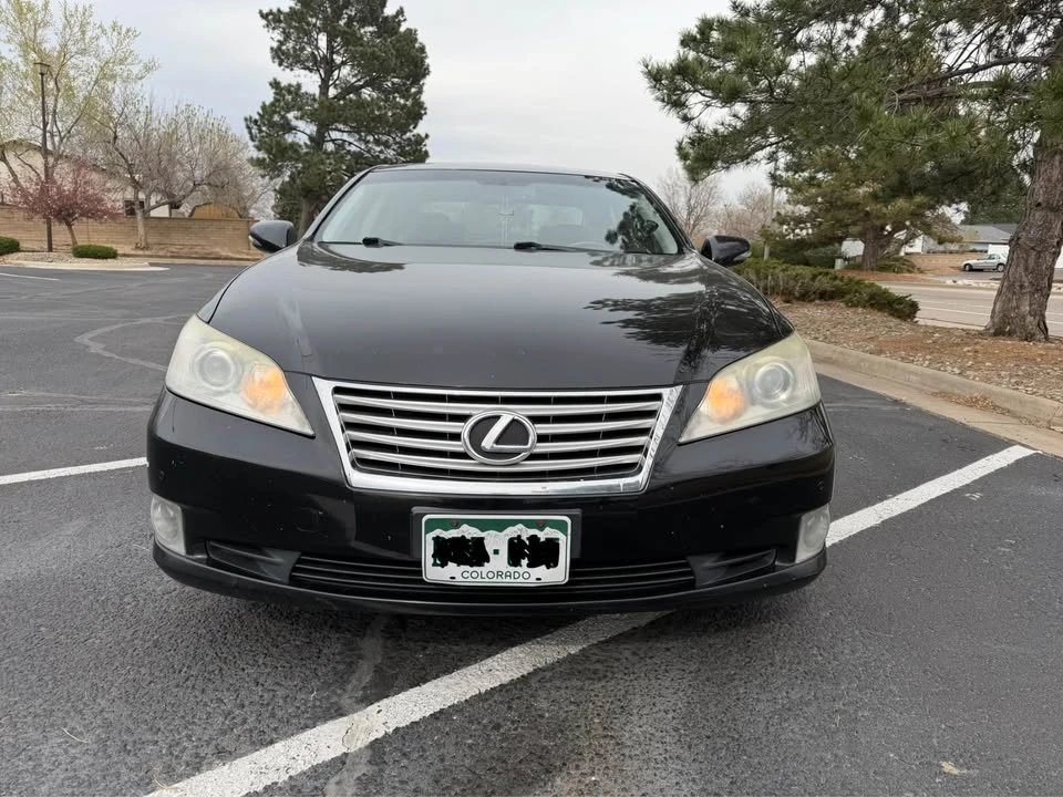 2011 Lexus ES 5th Gen - Image 2 of 14
