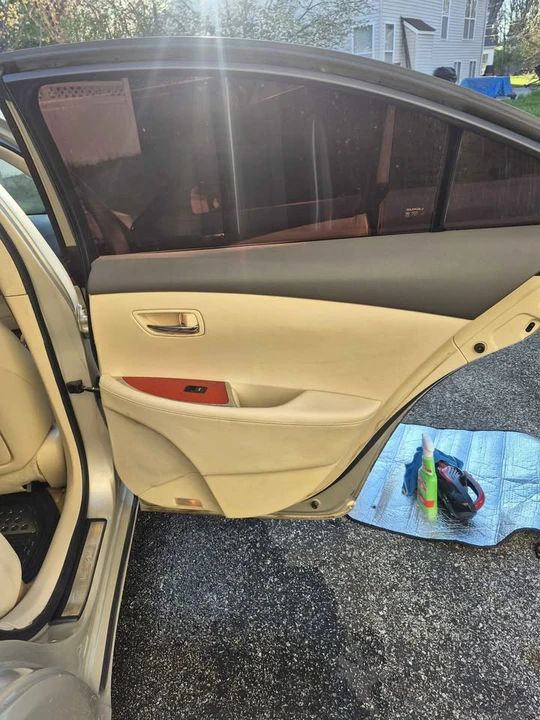 2011 Lexus ES 5th Gen - Image 16 of 20