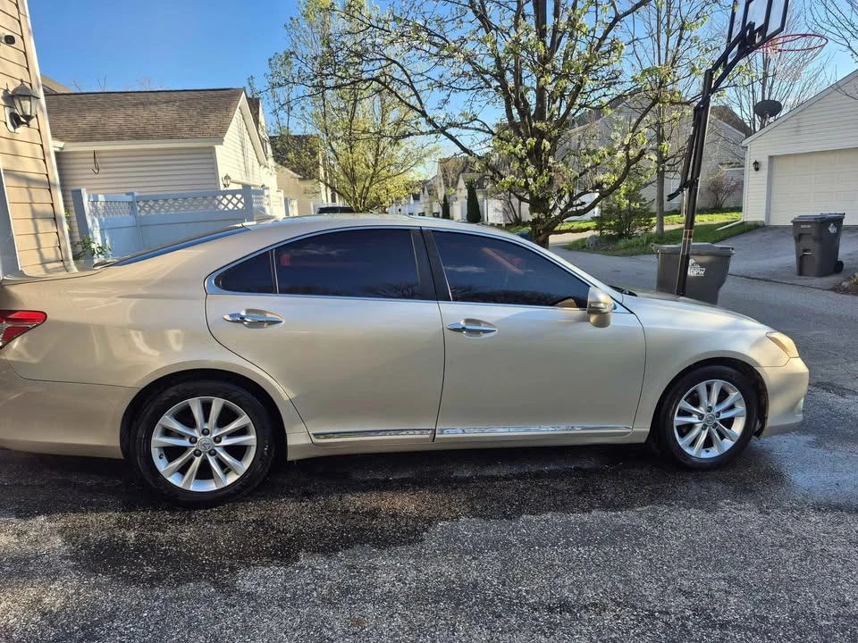 2011 Lexus ES 5th Gen - Image 19 of 20