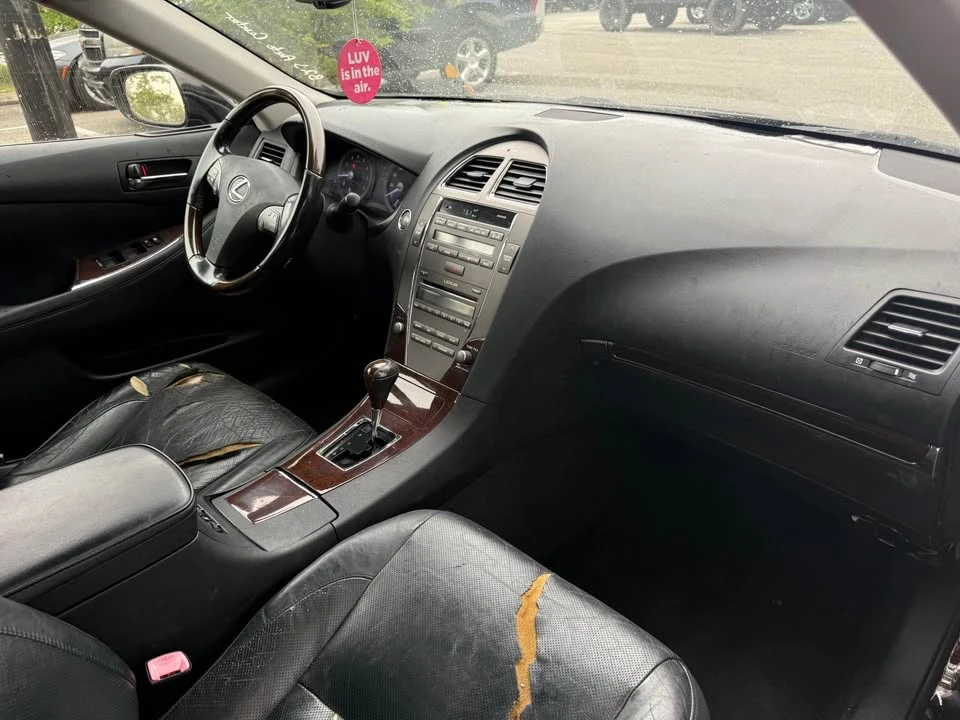 2011 Lexus ES 5th Gen - Image 12 of 12
