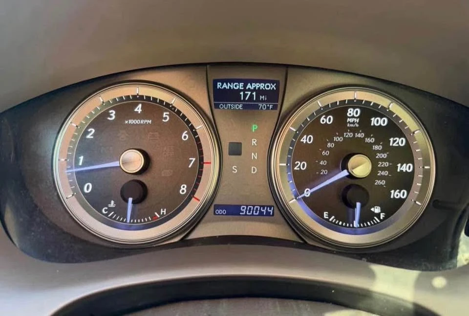 2011 Lexus ES 5th Gen - Image 16 of 18