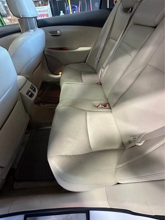 2011 Lexus ES 5th Gen - Image 19 of 19