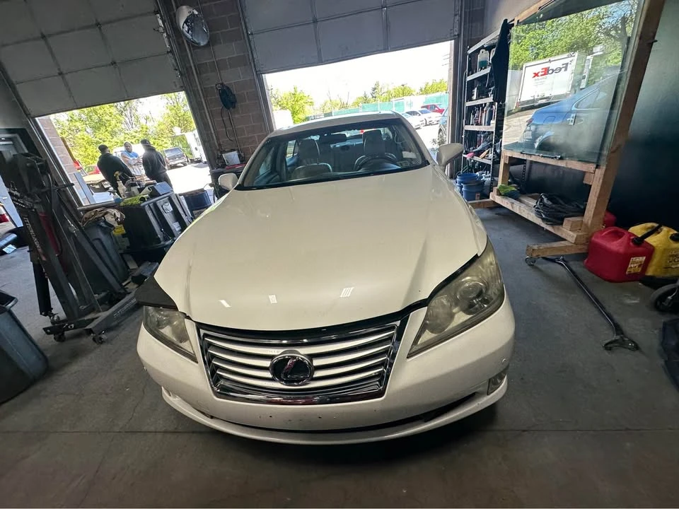 2011 Lexus ES 5th Gen - Image 10 of 19