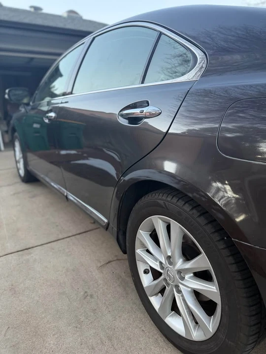 2011 Lexus ES 5th Gen - Image 7 of 19