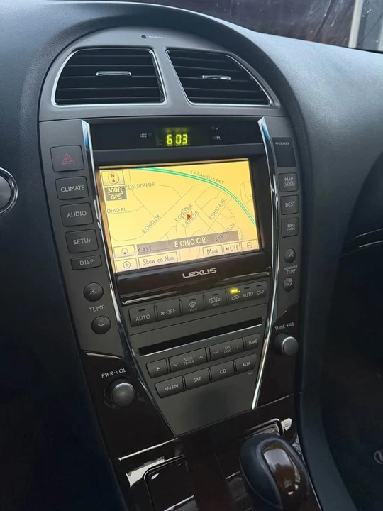2011 Lexus ES 5th Gen - Image 18 of 19
