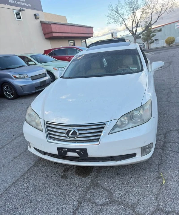 2011 Lexus ES 5th Gen - Image 4 of 6