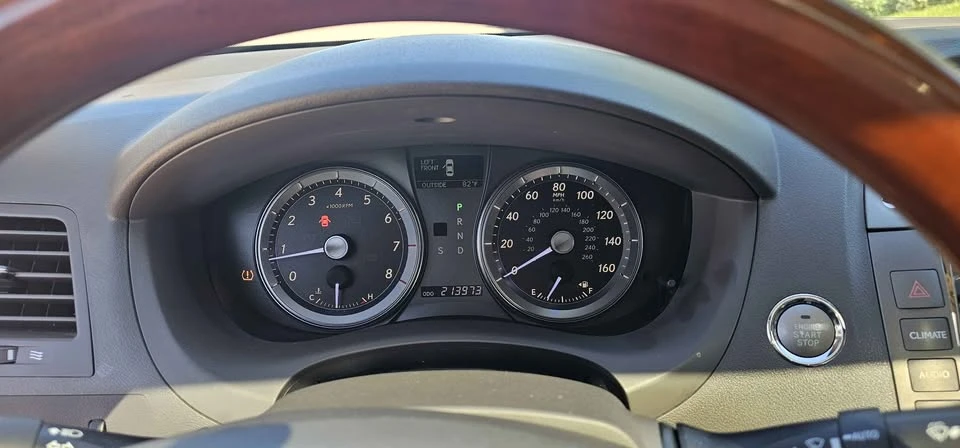 2011 Lexus ES 5th Gen - Image 6 of 12