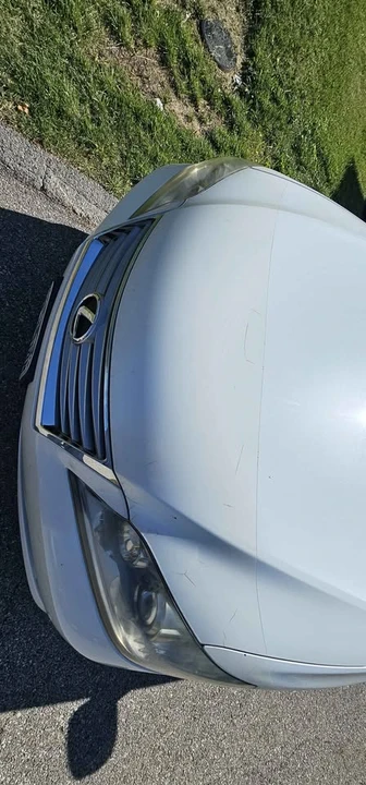 2011 Lexus ES 5th Gen - Image 9 of 12