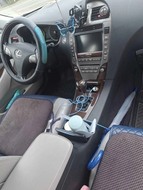 2011 Lexus ES 5th Gen - Image 6 of 16