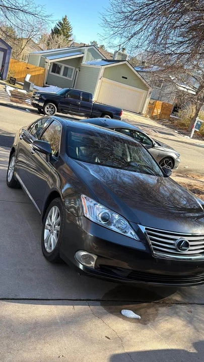 2011 Lexus ES 5th Gen - Image 12 of 18