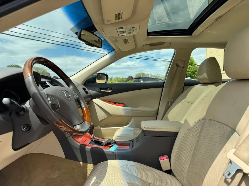 2011 Lexus ES 5th Gen - Image 13 of 20