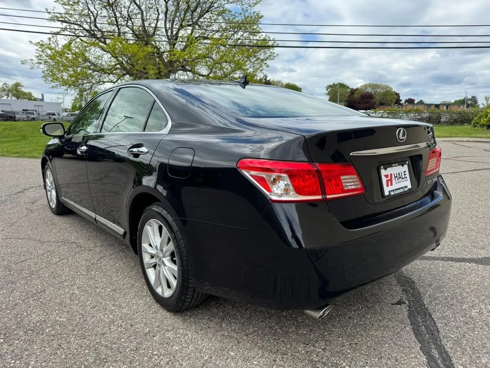 2011 Lexus ES 5th Gen - Image 7 of 20