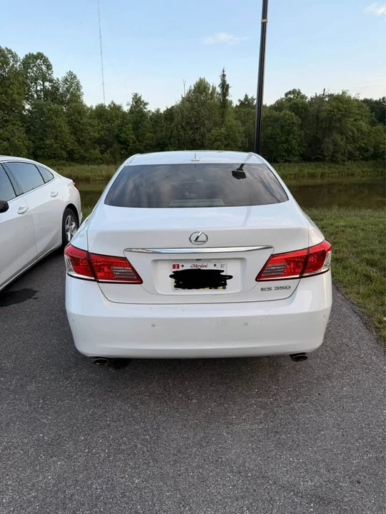 2011 Lexus ES 5th Gen - Image 2 of 5