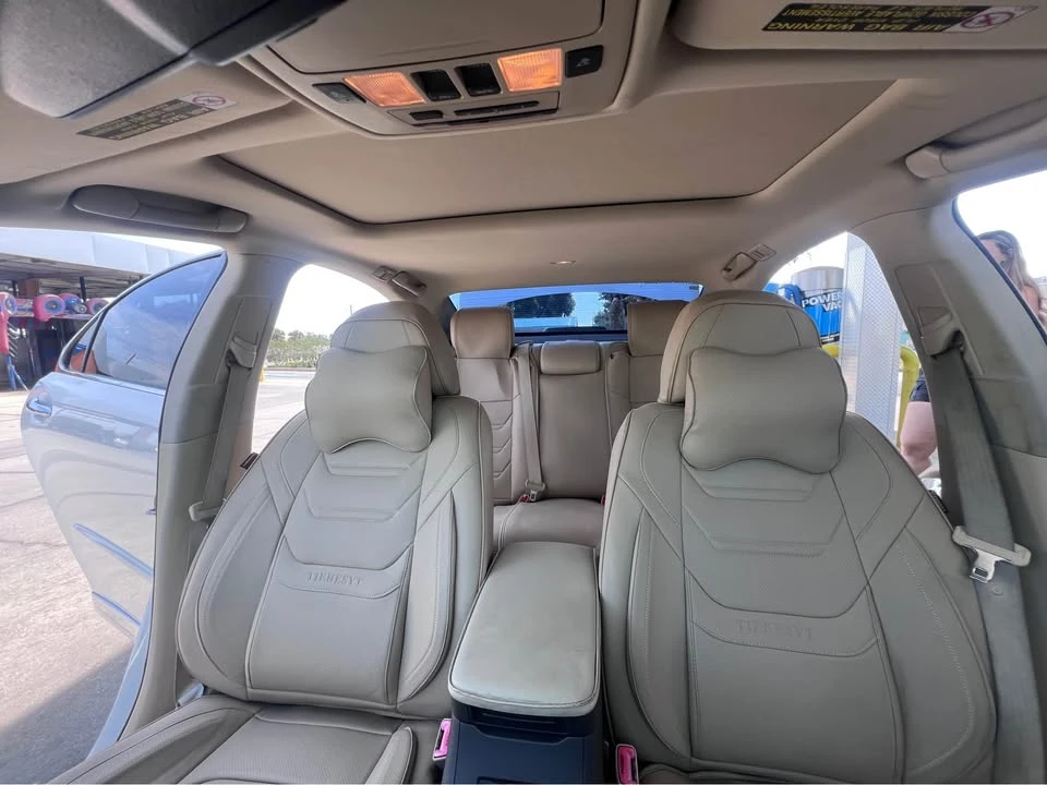 2011 Lexus ES 5th Gen - Image 11 of 17