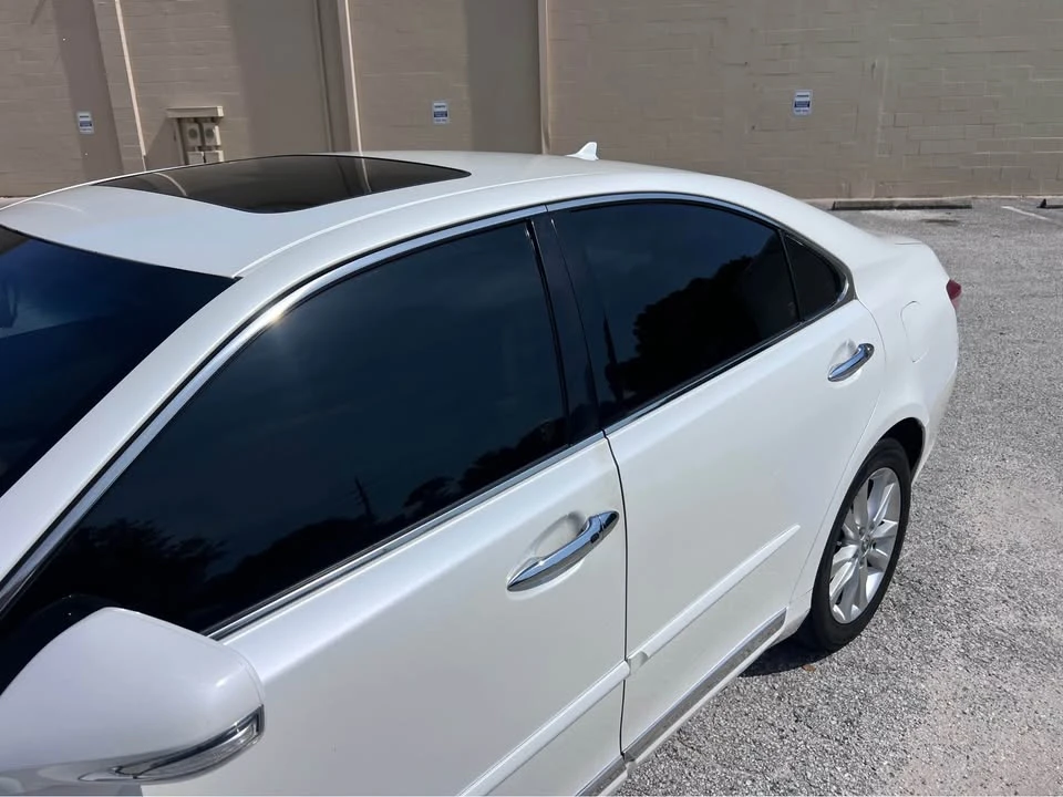2011 Lexus ES 5th Gen - Image 9 of 17
