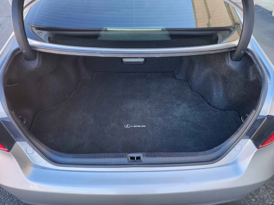 2011 Lexus ES 5th Gen - Image 19 of 19