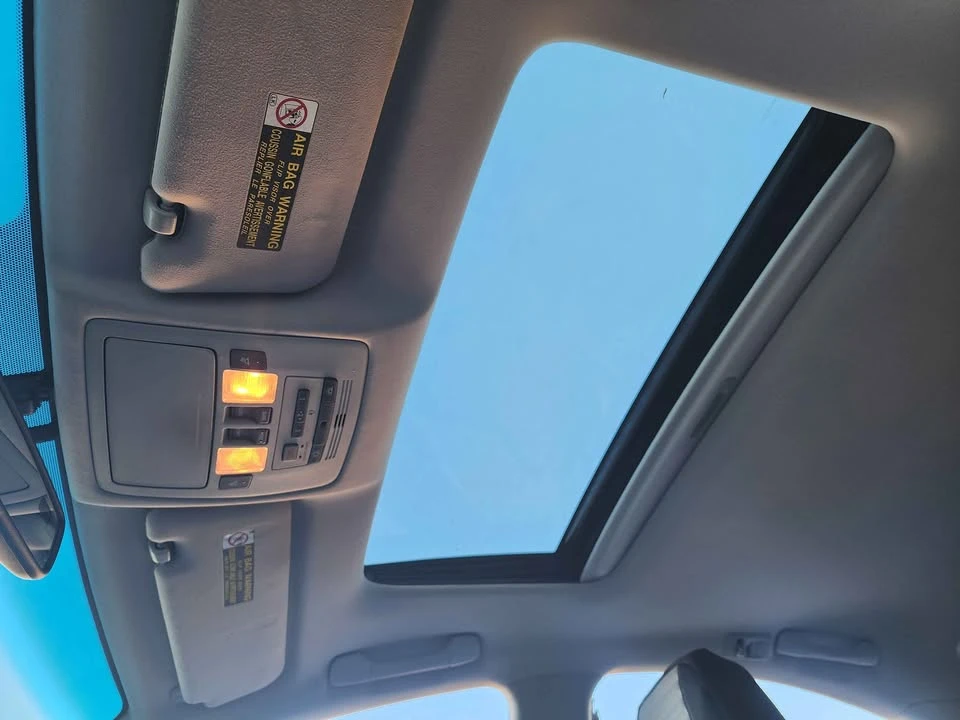 2011 Lexus ES 5th Gen - Image 13 of 19