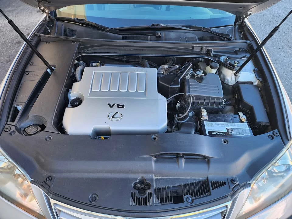 2011 Lexus ES 5th Gen - Image 18 of 19