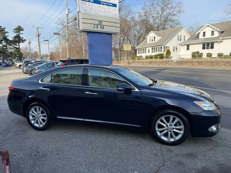 2011 Lexus ES 5th Gen - Image 4 of 20