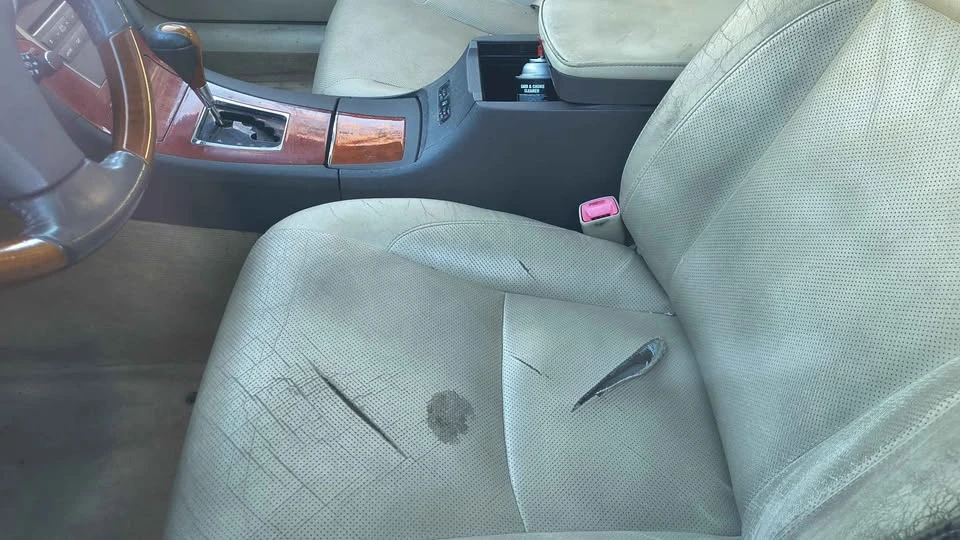 2011 Lexus ES 5th Gen - Image 9 of 9