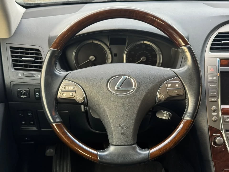 2011 Lexus ES 5th Gen - Image 10 of 19