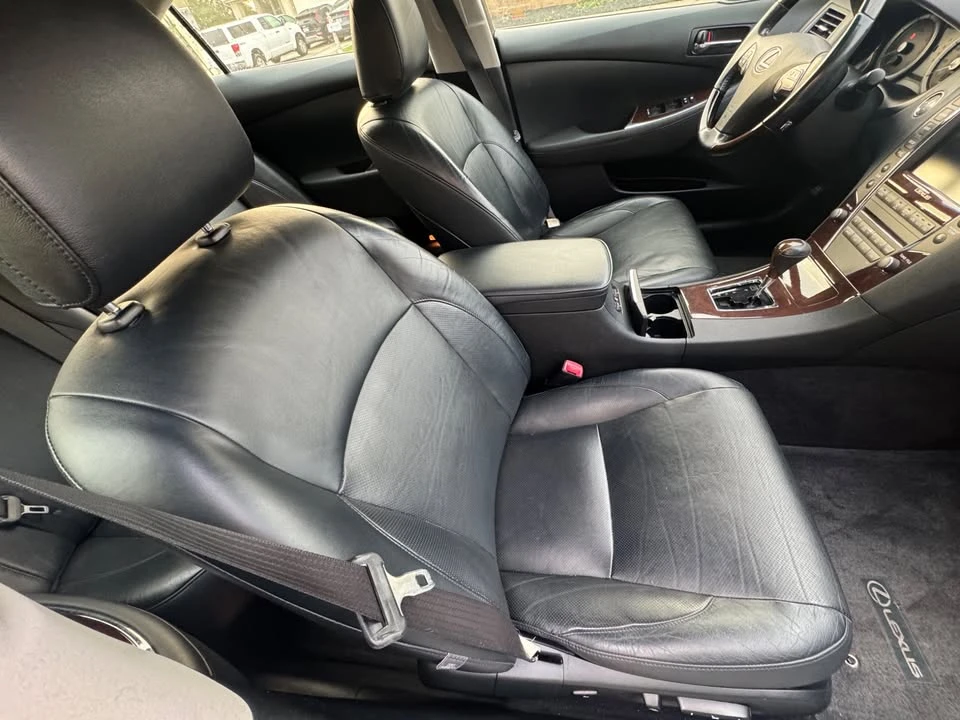 2011 Lexus ES 5th Gen - Image 8 of 19
