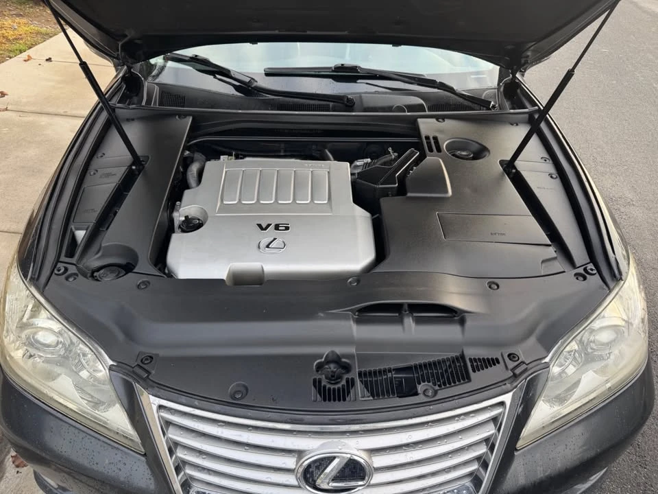 2011 Lexus ES 5th Gen - Image 14 of 19