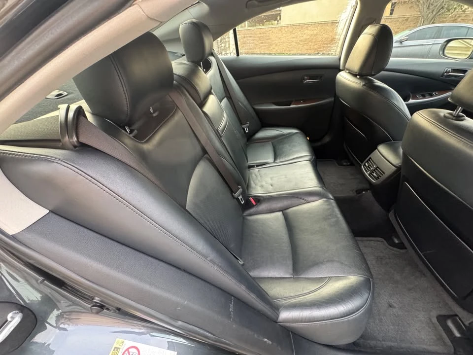 2011 Lexus ES 5th Gen - Image 7 of 19