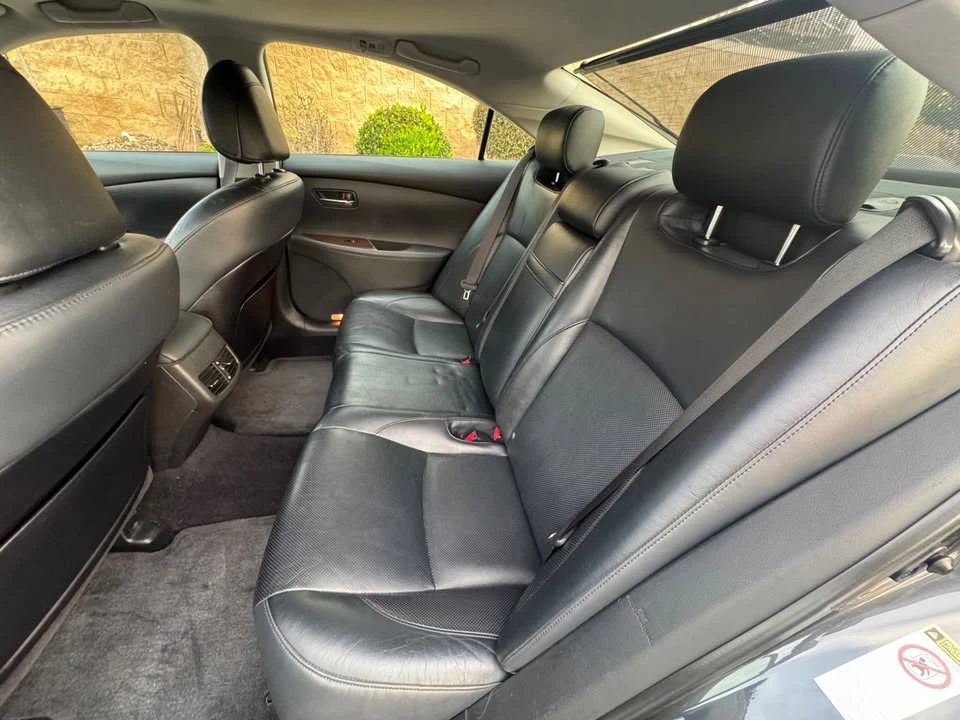 2011 Lexus ES 5th Gen - Image 6 of 19